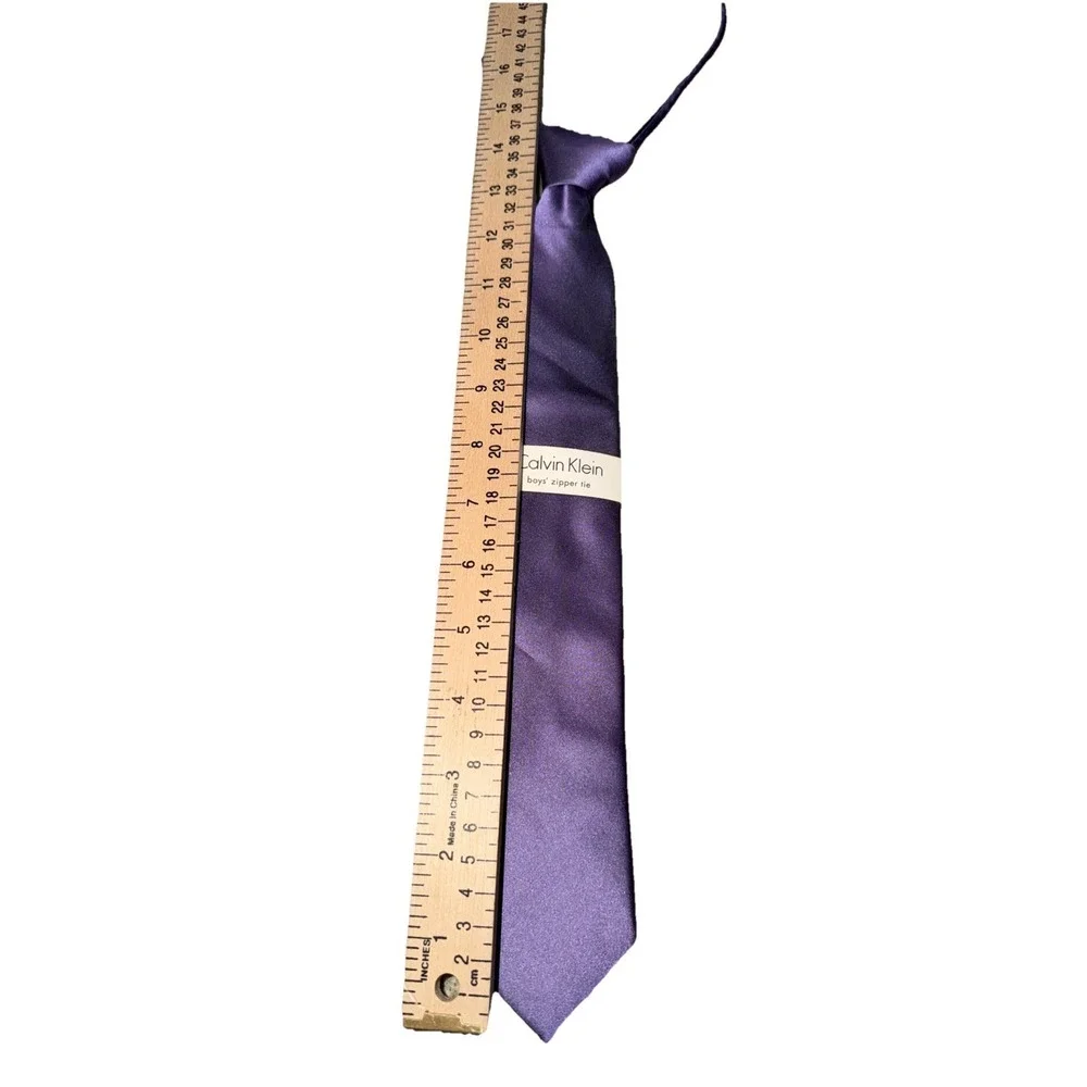 NEW CALVIN KLEIN boys' zipper tie Light Purple Solid Tie 100% Silk